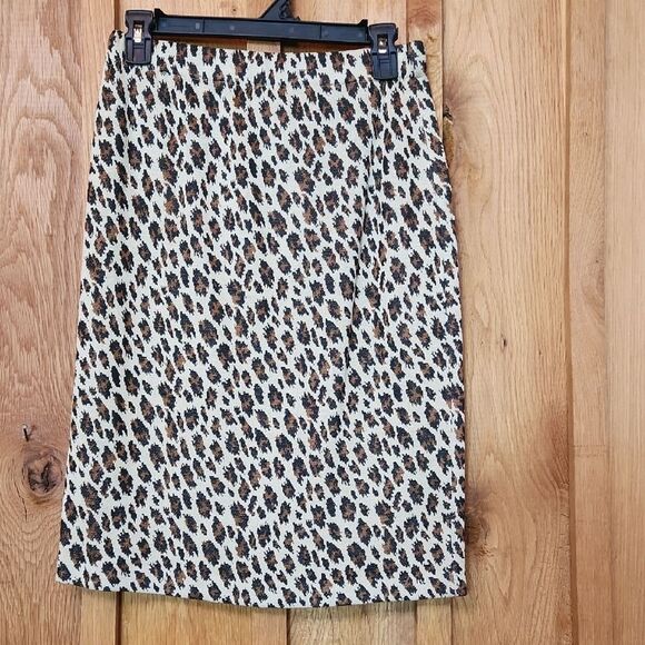 St. John Leopard Print Wool Blazer & Skirt Set, Size 4, Brown, Black, & Gold - Picture 4 of 14